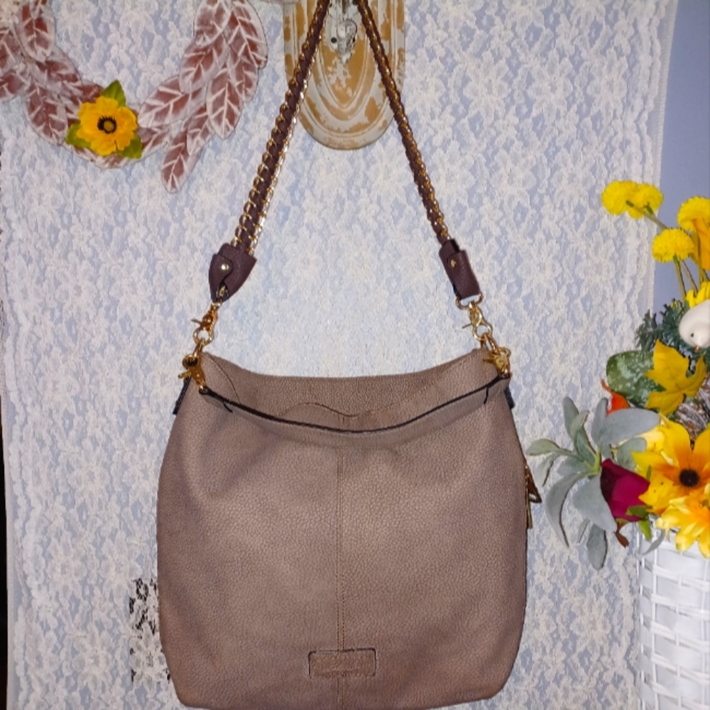 ❤️‍🔥 G.H. Bass & Co. Large Leather Taupe Women's Shoulder Bag 16x14"